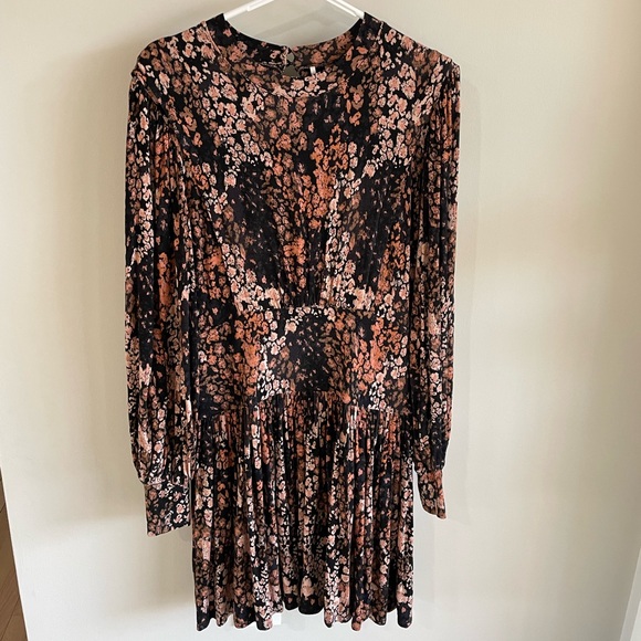 Free People Heartbeats Floral Print Soft Jersey Mini Dress - Size Medium - Picture 9 of 16